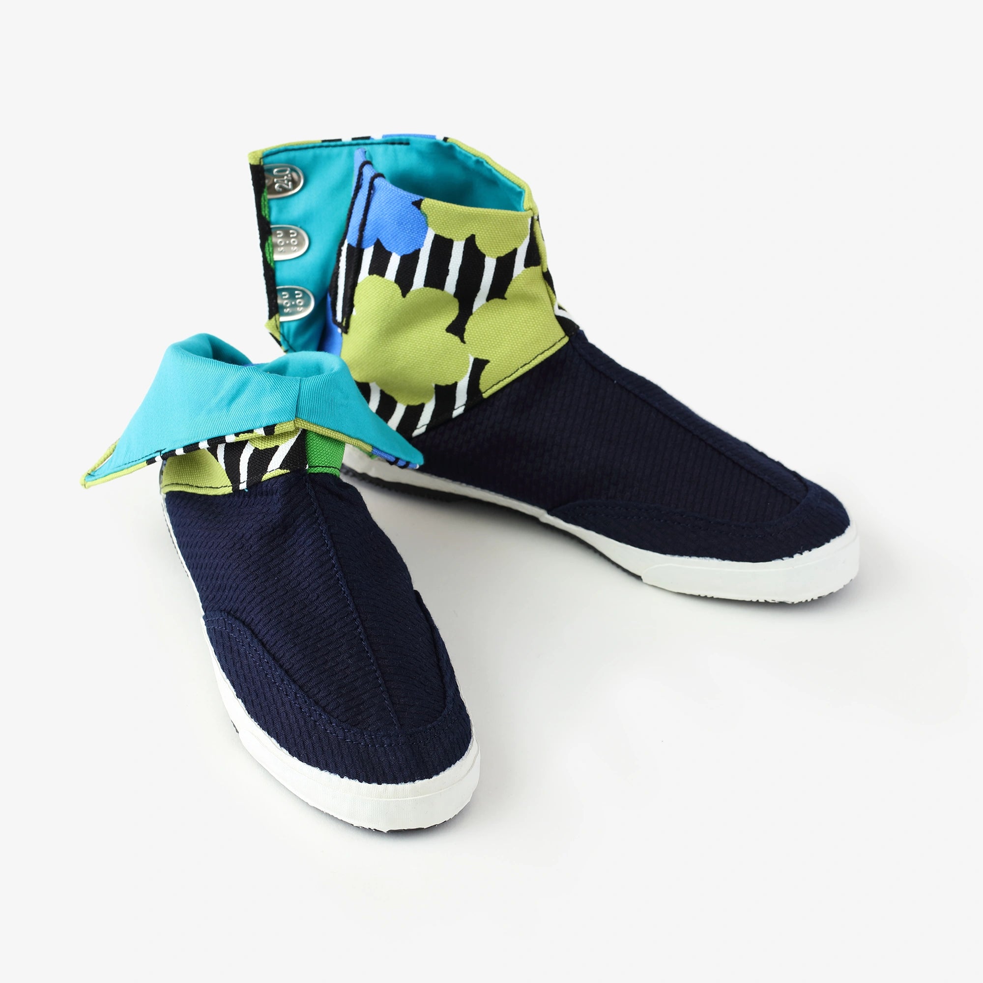 Tabi Round Masterpiece Tabi / Tissu Grass Sky Rose (Nunoshiba Sorabara) x Sashiko Indigo