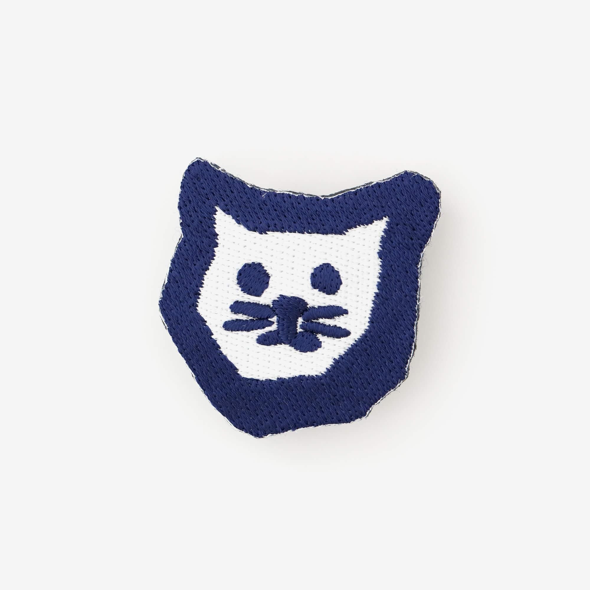 刺繍飾り（ししゅうかざり）／コネコ