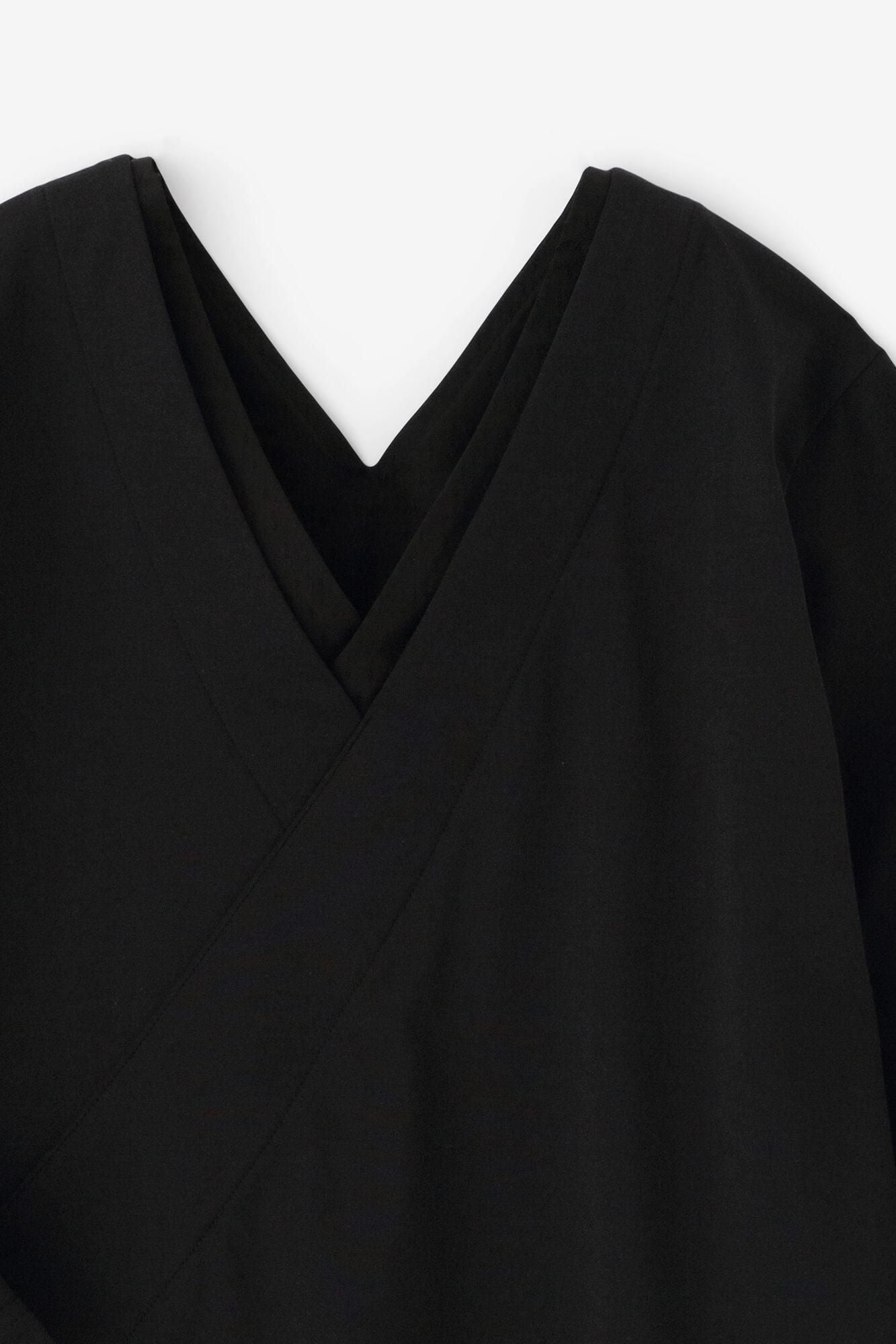 110双 超長綿（ちょうちょうめん）抜半衿（ぬきはんえり）ジバン 七分丈／濡羽色（ぬればいろ）