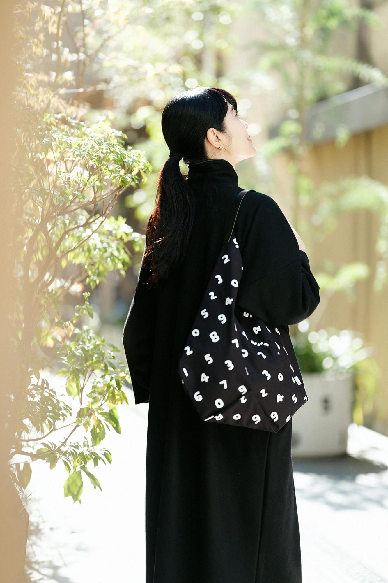 一切袋 穏（いっさいぶくろ おだやか）／SO-SU-U 濡羽色（ぬればいろ）×つくも