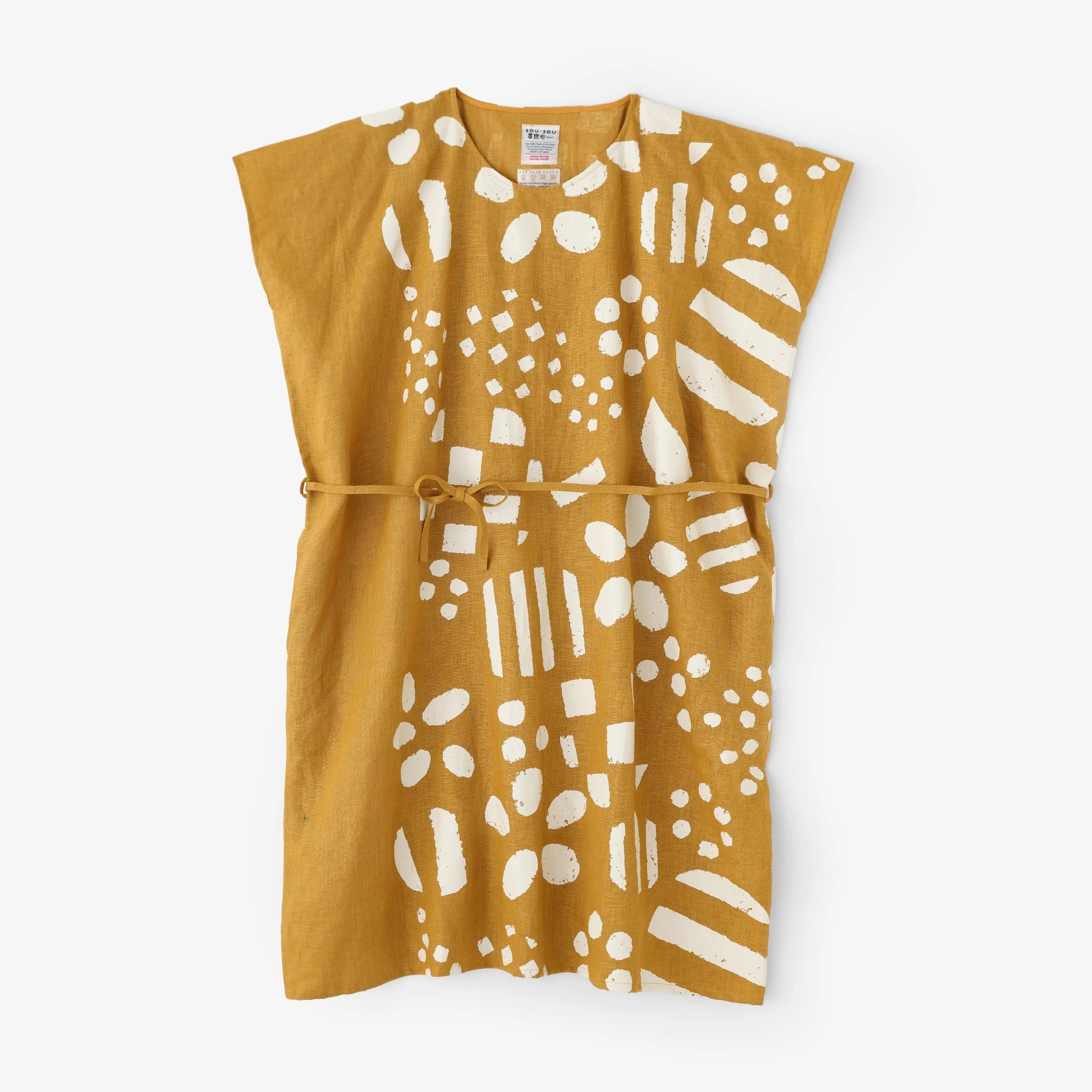 Hanf Rechteckiges Kleid (Chōhōkei) / Urara Sonne (Yō) und Freiraum (Yohaku) Goldfarbe (Koganeiro) 