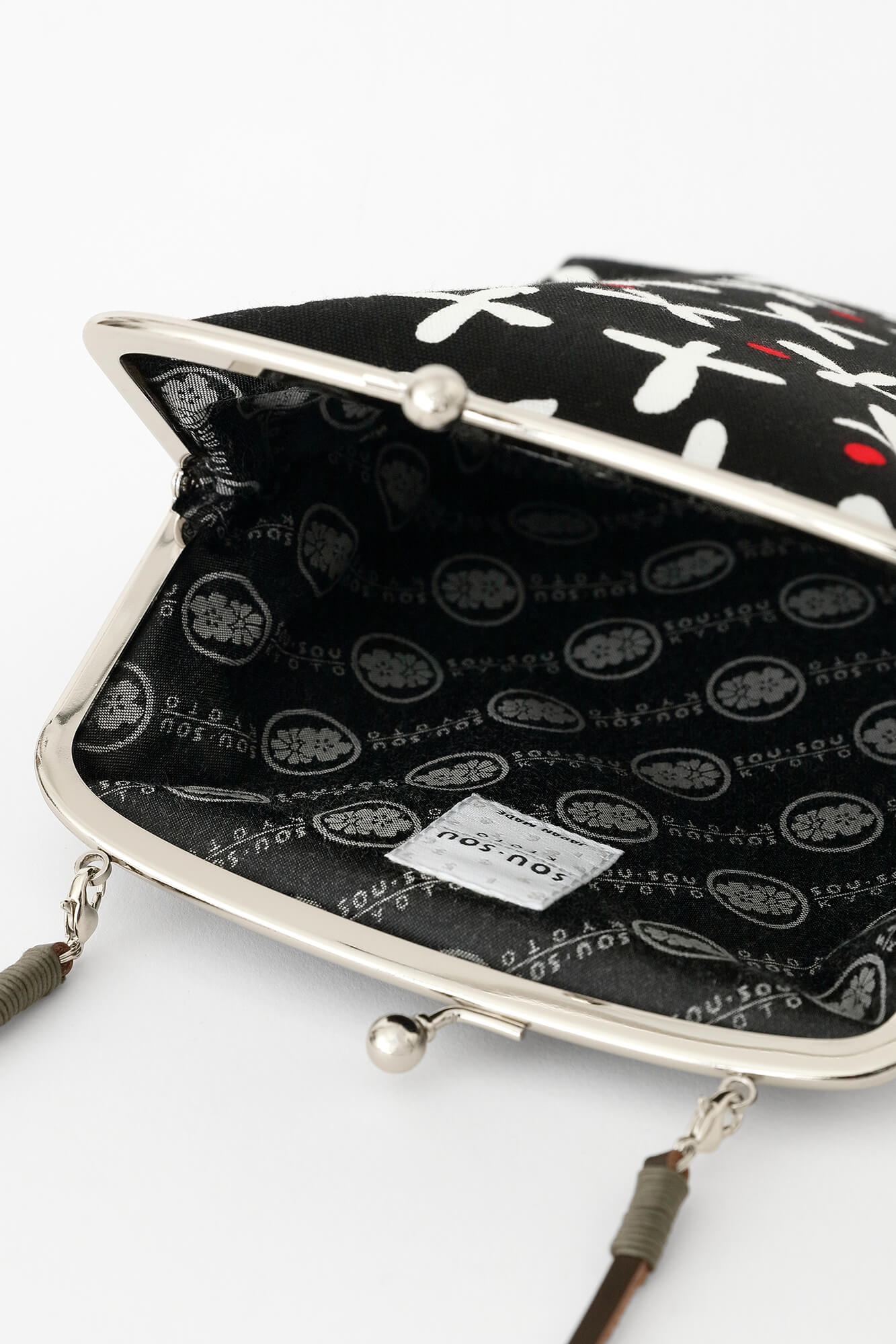 12号帆布 軟（なん）がま口 （大）／すずしろ草 小 濡羽色（ぬればいろ）